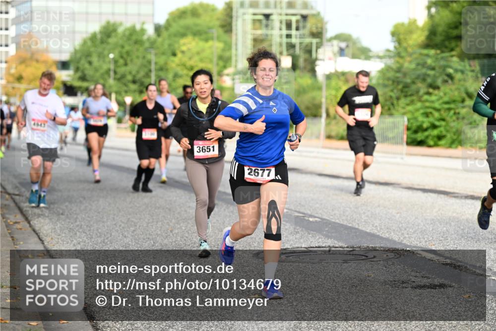 06.09.2026 - CURREX Alsterlauf Dr. Thomas Lammeyer http://msf.ph/oto/10134679 06.09.2026 10:00:08 Laufen 4643, 3651, 2677 meine-sportfotos.de