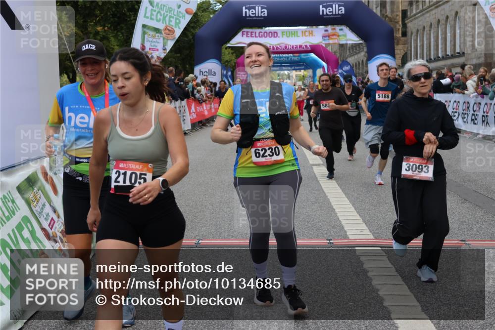 06.09.2026 - CURREX Alsterlauf Strokosch-Dieckow http://msf.ph/oto/10134685 06.09.2026 10:08:31 Ziel 2035, 2080, 2105, 2155, 2504, 3082, 3093, 3390, 3888, 3889, 4399, 4447, 4476, 4651, 5030, 5140, 5582, 5854, 6230 meine-sportfotos.de