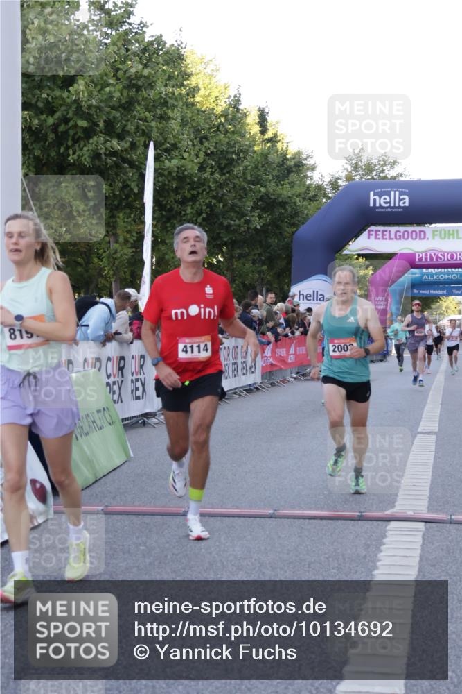 06.09.2026 - CURREX Alsterlauf Yannick Fuchs http://msf.ph/oto/10134692 06.09.2026 09:42:21 Ziel 2003, 4114, 4858, 5554, 5663, 5960, 5984, 6151, 6419, 6463, 8197 meine-sportfotos.de
