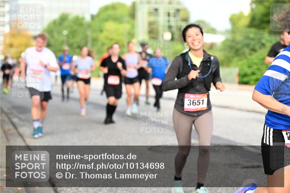 06.09.2026 - CURREX Alsterlauf Dr. Thomas Lammeyer http://msf.ph/oto/10134698 06.09.2026 10:00:10 Laufen 3651 meine-sportfotos.de