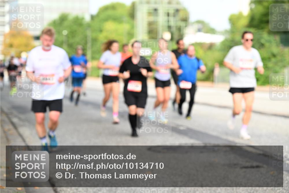 06.09.2026 - CURREX Alsterlauf Dr. Thomas Lammeyer http://msf.ph/oto/10134710 06.09.2026 10:00:11 Laufen  meine-sportfotos.de