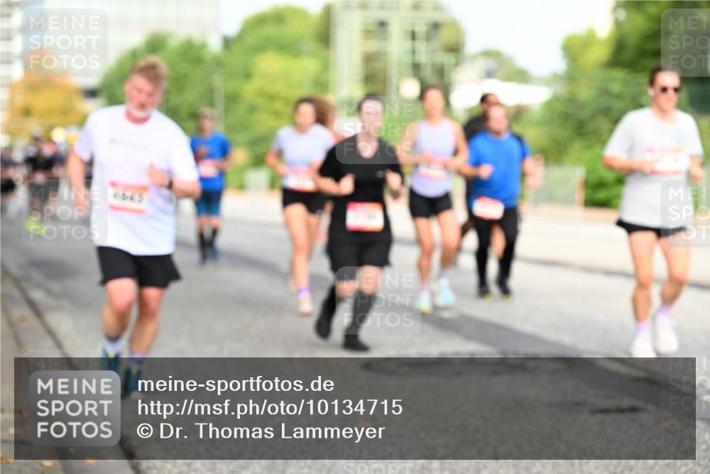 06.09.2026 - CURREX Alsterlauf Dr. Thomas Lammeyer http://msf.ph/oto/10134715 06.09.2026 10:00:11 Laufen  meine-sportfotos.de