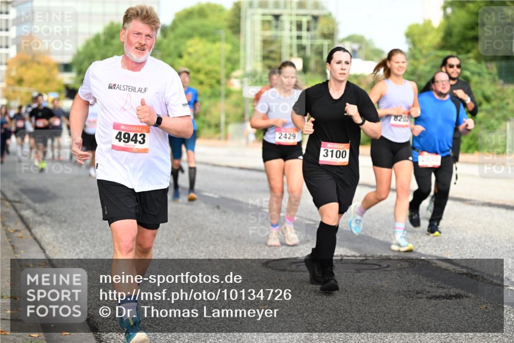 06.09.2026 - CURREX Alsterlauf Dr. Thomas Lammeyer http://msf.ph/oto/10134726 06.09.2026 10:00:12 Laufen 4943, 2429, 3100, 8203, 2830 meine-sportfotos.de
