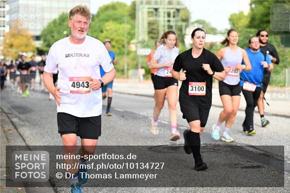 06.09.2026 - CURREX Alsterlauf Dr. Thomas Lammeyer http://msf.ph/oto/10134727 06.09.2026 10:00:12 Laufen 4943, 24, 3100, 3203 meine-sportfotos.de