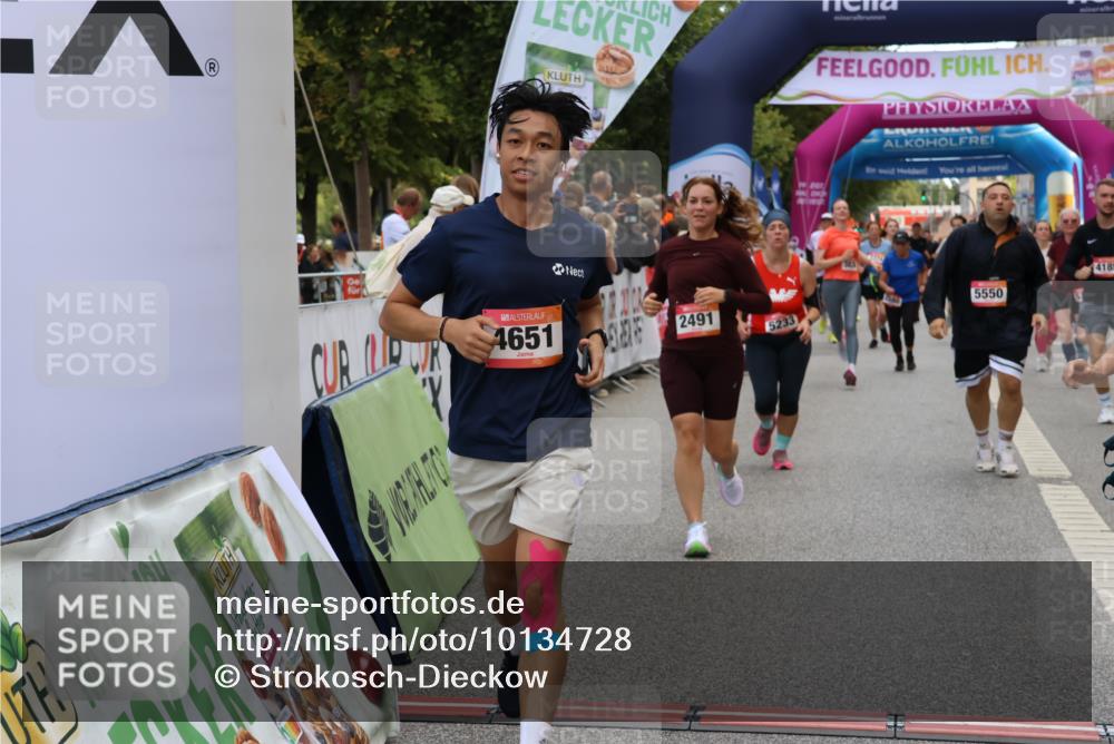 06.09.2026 - CURREX Alsterlauf Strokosch-Dieckow http://msf.ph/oto/10134728 06.09.2026 10:08:36 Ziel 2105, 2491, 3082, 3093, 3482, 3836, 3888, 3889, 4185, 4476, 4651, 5030, 5140, 5233, 5319, 5550, 5854, 6230 meine-sportfotos.de