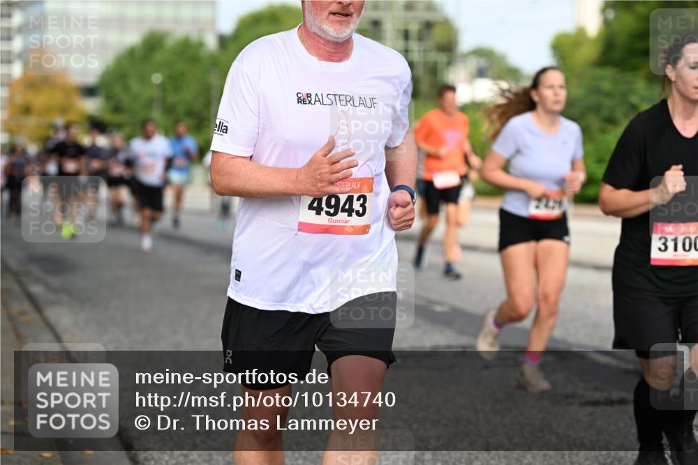 06.09.2026 - CURREX Alsterlauf Dr. Thomas Lammeyer http://msf.ph/oto/10134740 06.09.2026 10:00:13 Laufen 4943, 3100 meine-sportfotos.de