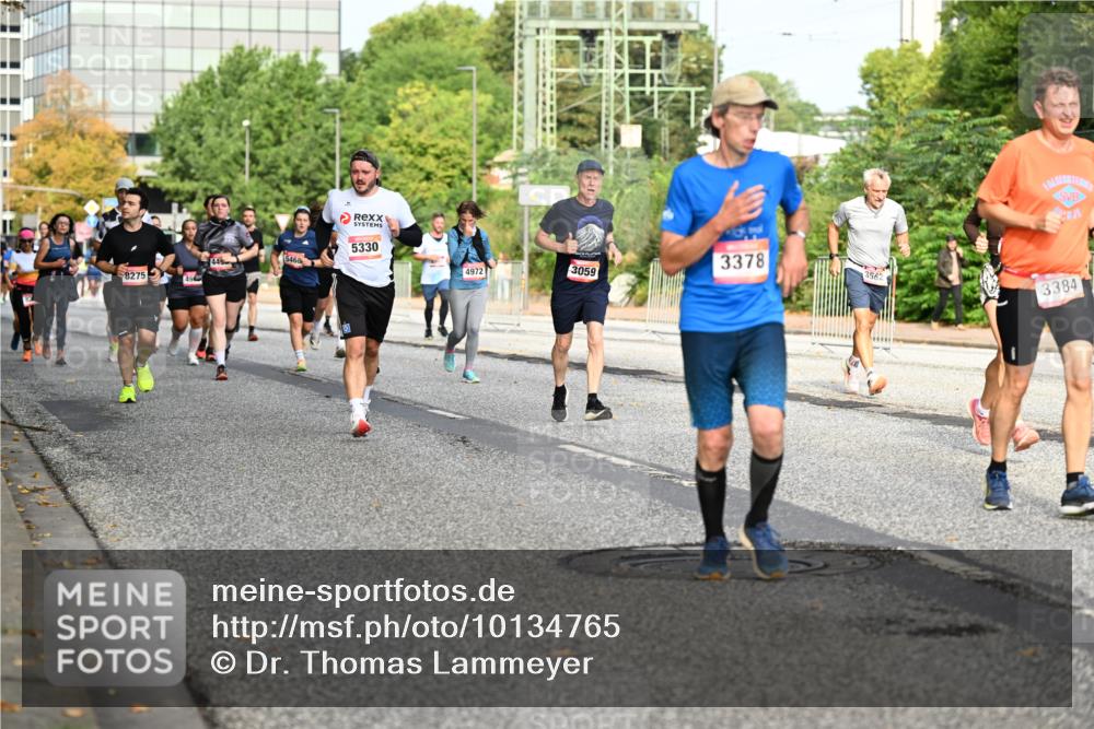 06.09.2026 - CURREX Alsterlauf Dr. Thomas Lammeyer http://msf.ph/oto/10134765 06.09.2026 10:00:15 Laufen 44, 5468, 8275, 49, 5330, 3378, 3562, 4972, 3059, 3384 meine-sportfotos.de