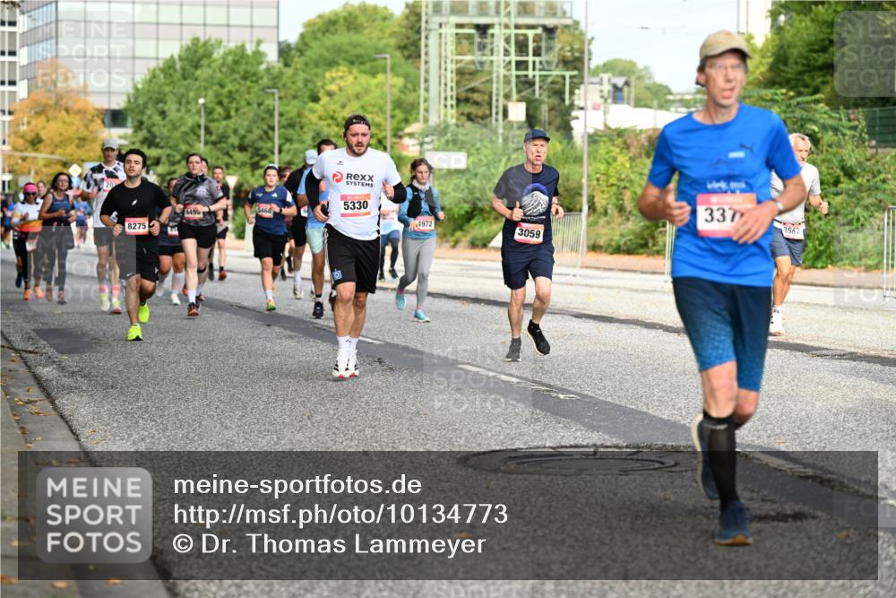 06.09.2026 - CURREX Alsterlauf Dr. Thomas Lammeyer http://msf.ph/oto/10134773 06.09.2026 10:00:16 Laufen 5468, 449, 8275, 5330, 337, 3562, 4972, 3059 meine-sportfotos.de