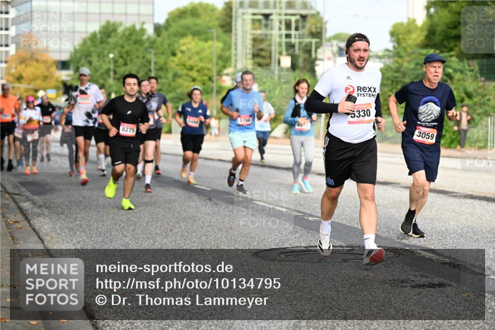 06.09.2026 - CURREX Alsterlauf Dr. Thomas Lammeyer http://msf.ph/oto/10134795 06.09.2026 10:00:18 Laufen 2824, 8275, 3764, 5330, 3059 meine-sportfotos.de