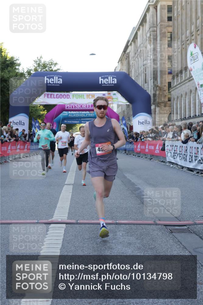 06.09.2026 - CURREX Alsterlauf Yannick Fuchs http://msf.ph/oto/10134798 06.09.2026 09:42:27 Ziel 2003, 2248, 4114, 4504, 5464, 5554, 5663, 6136, 6472, 8197 meine-sportfotos.de
