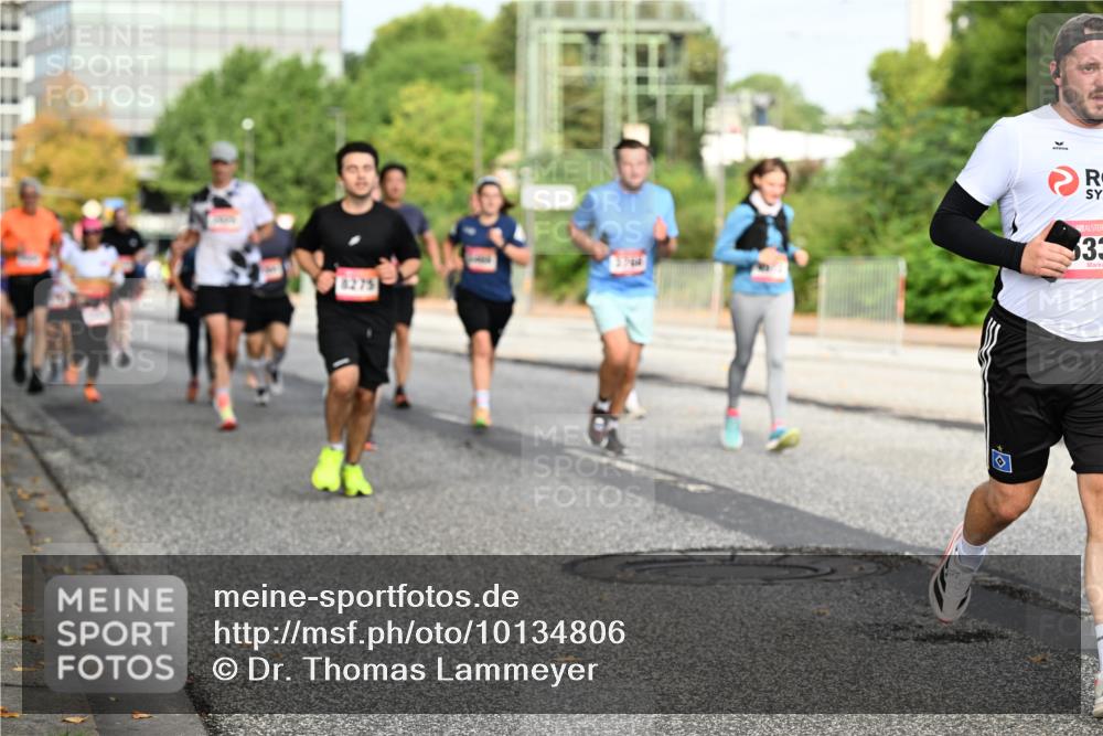 06.09.2026 - CURREX Alsterlauf Dr. Thomas Lammeyer http://msf.ph/oto/10134806 06.09.2026 10:00:19 Laufen 33 meine-sportfotos.de
