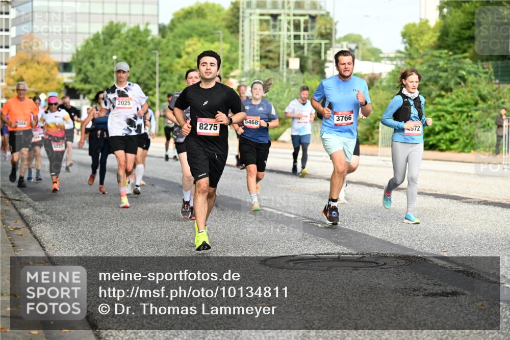 06.09.2026 - CURREX Alsterlauf Dr. Thomas Lammeyer http://msf.ph/oto/10134811 06.09.2026 10:00:19 Laufen 5064, 2025, 3766, 5468, 8275, 972 meine-sportfotos.de