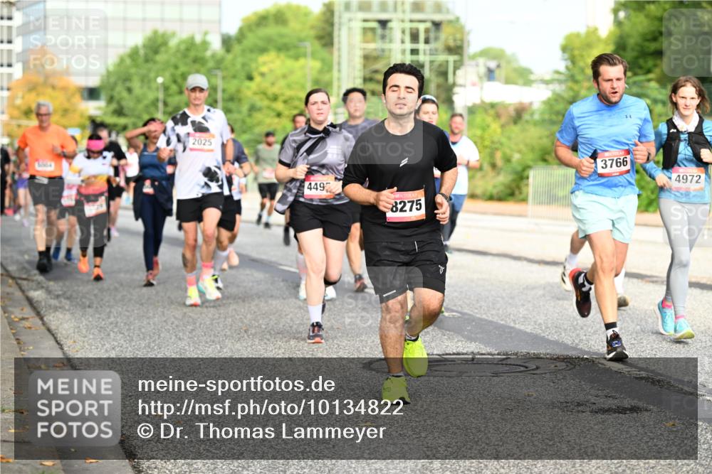 06.09.2026 - CURREX Alsterlauf Dr. Thomas Lammeyer http://msf.ph/oto/10134822 06.09.2026 10:00:20 Laufen 55464, 2025, 449, 3766, 4972, 8275 meine-sportfotos.de