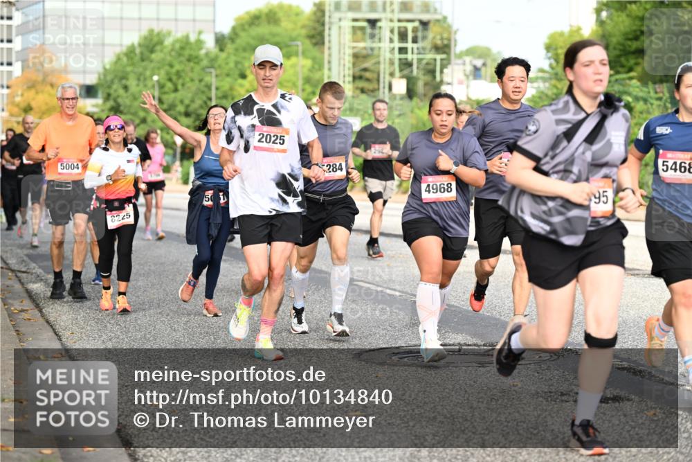 06.09.2026 - CURREX Alsterlauf Dr. Thomas Lammeyer http://msf.ph/oto/10134840 06.09.2026 10:00:22 Laufen 5004, 8225, 2025, 284, 296, 4968, 95, 55, 5468 meine-sportfotos.de