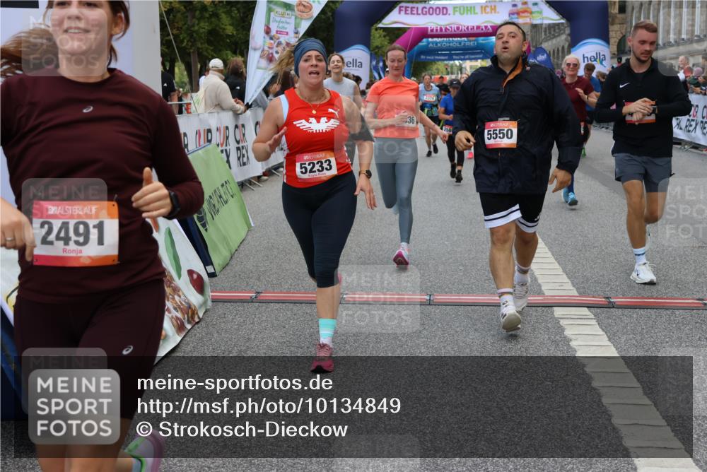 06.09.2026 - CURREX Alsterlauf Strokosch-Dieckow http://msf.ph/oto/10134849 06.09.2026 10:08:40 Ziel 2374, 2450, 2487, 2491, 2580, 3082, 3482, 3836, 3888, 3889, 4115, 4185, 4233, 4651, 5130, 5140, 5233, 5319, 5550, 5985, 8089 meine-sportfotos.de