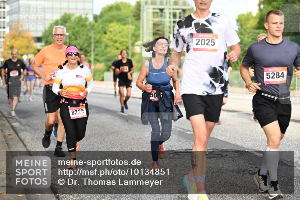 06.09.2026 - CURREX Alsterlauf Dr. Thomas Lammeyer http://msf.ph/oto/10134851 06.09.2026 10:00:24 Laufen 50, 1, 8225, 2025, 5284 meine-sportfotos.de