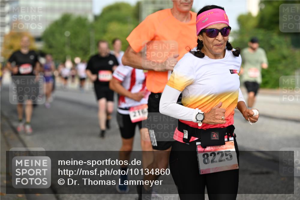 06.09.2026 - CURREX Alsterlauf Dr. Thomas Lammeyer http://msf.ph/oto/10134860 06.09.2026 10:00:26 Laufen 216, 8225 meine-sportfotos.de