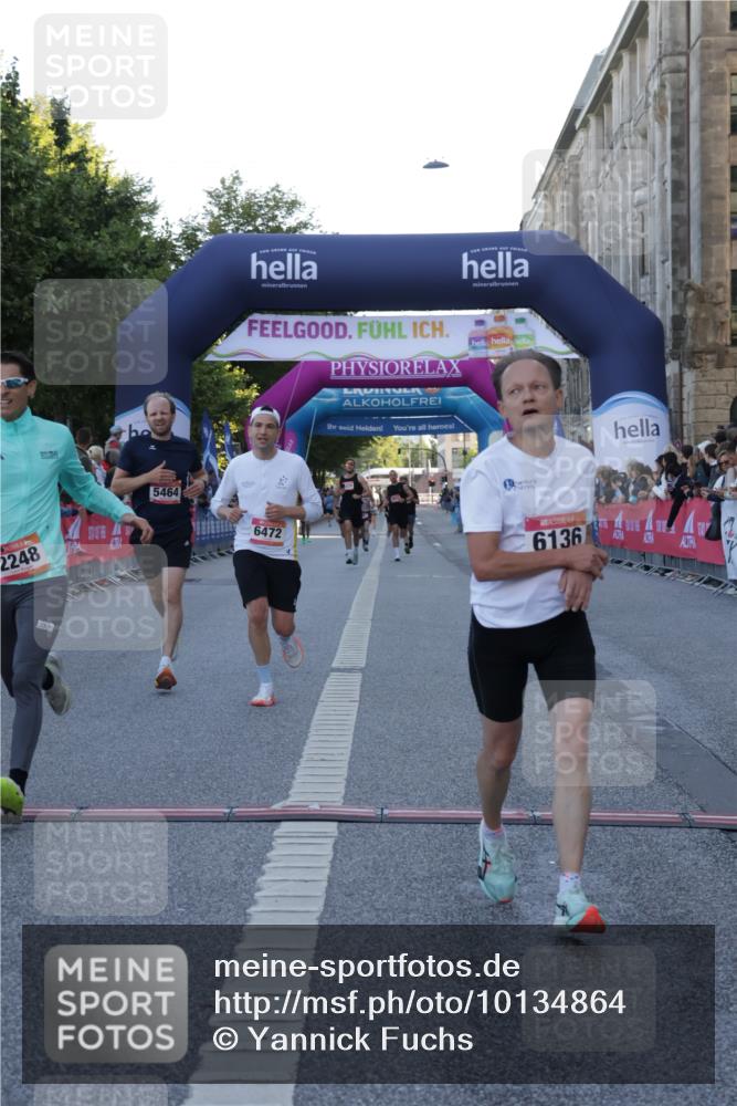 06.09.2026 - CURREX Alsterlauf Yannick Fuchs http://msf.ph/oto/10134864 06.09.2026 09:42:29 Ziel 2003, 2248, 4114, 4504, 5464, 5663, 6136, 6472, 8197 meine-sportfotos.de