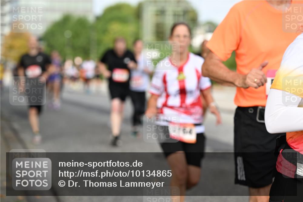 06.09.2026 - CURREX Alsterlauf Dr. Thomas Lammeyer http://msf.ph/oto/10134865 06.09.2026 10:00:26 Laufen  meine-sportfotos.de