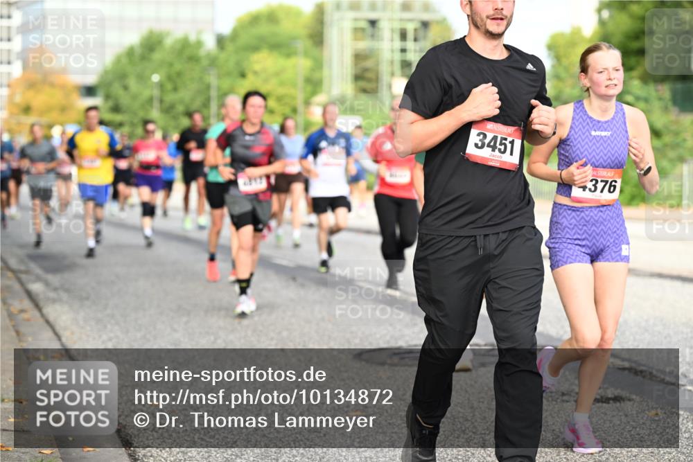 06.09.2026 - CURREX Alsterlauf Dr. Thomas Lammeyer http://msf.ph/oto/10134872 06.09.2026 10:00:33 Laufen 3451, 376 meine-sportfotos.de