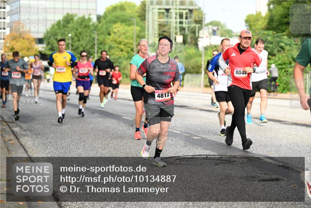 06.09.2026 - CURREX Alsterlauf Dr. Thomas Lammeyer http://msf.ph/oto/10134887 06.09.2026 10:00:34 Laufen 100, 5401, 4812, 8044 meine-sportfotos.de