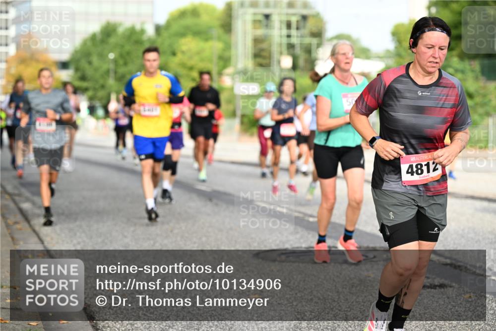 06.09.2026 - CURREX Alsterlauf Dr. Thomas Lammeyer http://msf.ph/oto/10134906 06.09.2026 10:00:36 Laufen 50, 4812 meine-sportfotos.de