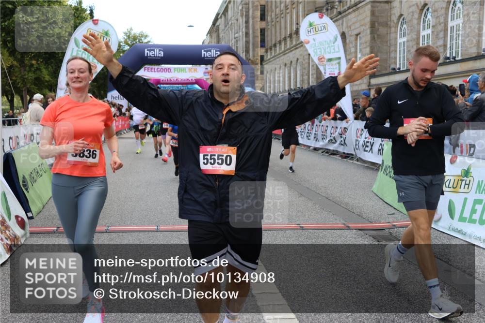 06.09.2026 - CURREX Alsterlauf Strokosch-Dieckow http://msf.ph/oto/10134908 06.09.2026 10:08:41 Ziel 2374, 2450, 2487, 2491, 2580, 3082, 3086, 3400, 3482, 3836, 3888, 3889, 4115, 4129, 4185, 4233, 4651, 5130, 5140, 5233, 5319, 5550, 5985, 8089 meine-sportfotos.de