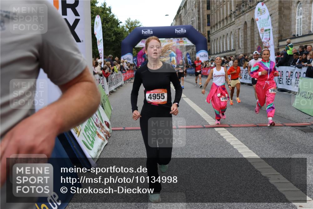 06.09.2026 - CURREX Alsterlauf Strokosch-Dieckow http://msf.ph/oto/10134998 06.09.2026 09:55:48 Ziel 2117, 2277, 2479, 3051, 3304, 3799, 3902, 3903, 3929, 4190, 4463, 4865, 4955, 4961, 4962, 5488, 6034, 6400, 6479, 8204, 8259 meine-sportfotos.de