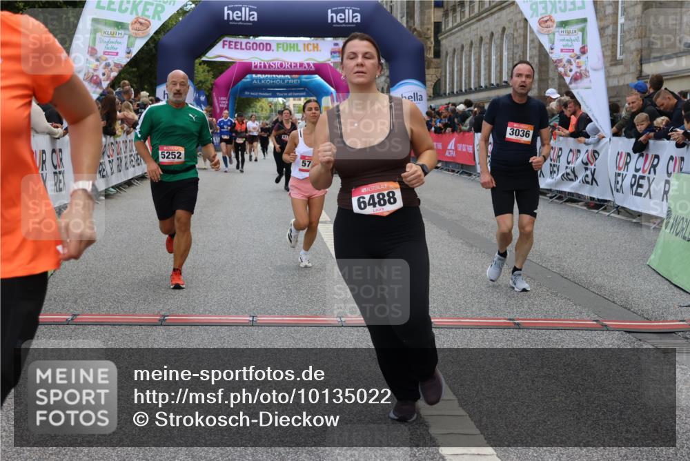 06.09.2026 - CURREX Alsterlauf Strokosch-Dieckow http://msf.ph/oto/10135022 06.09.2026 10:08:58 Ziel 2777, 3036, 4274, 4738, 4746, 5125, 5252, 5367, 5742, 6116, 6488, 8055 meine-sportfotos.de
