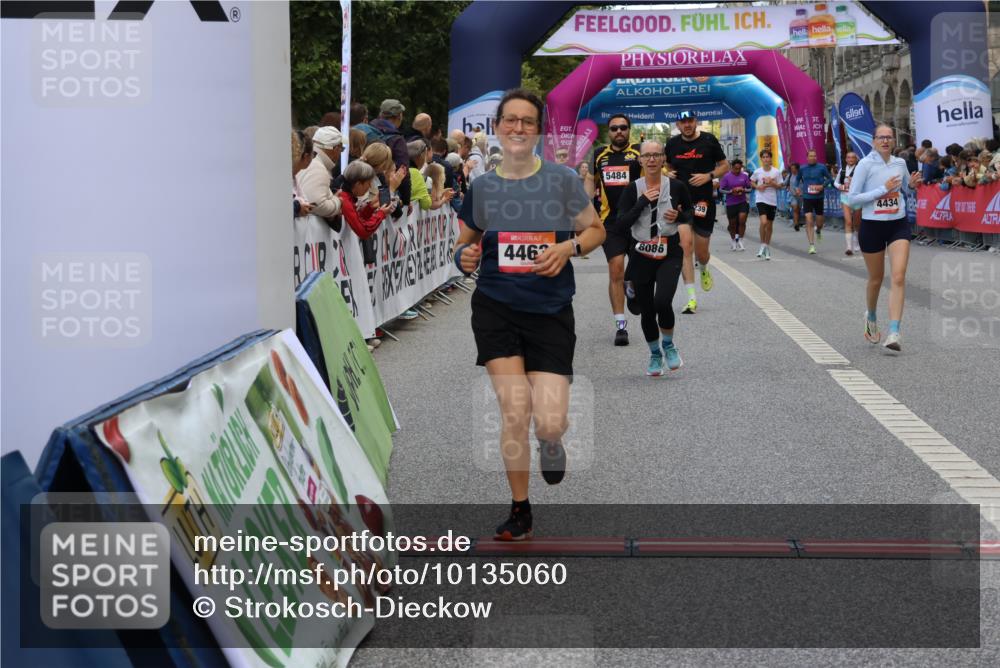 06.09.2026 - CURREX Alsterlauf Strokosch-Dieckow http://msf.ph/oto/10135060 06.09.2026 09:55:53 Ziel 2239, 2277, 3902, 3903, 4190, 4434, 4463, 4627, 4865, 4955, 4961, 5484, 5488, 6400, 8086, 8259 meine-sportfotos.de