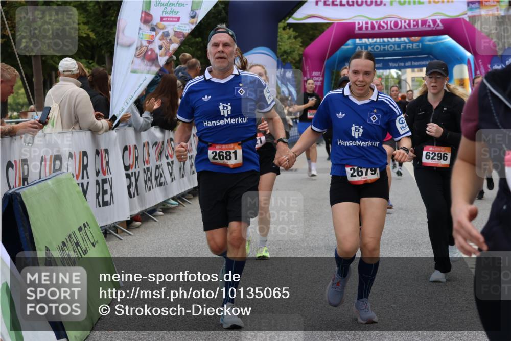 06.09.2026 - CURREX Alsterlauf Strokosch-Dieckow http://msf.ph/oto/10135065 06.09.2026 10:09:04 Ziel 2519, 2679, 2681, 3036, 4021, 5007, 5132, 5252, 5742, 5798, 6116, 6296, 6340, 6460, 6487, 6488, 8055 meine-sportfotos.de