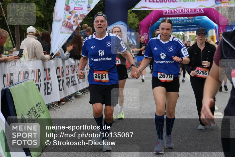06.09.2026 - CURREX Alsterlauf Strokosch-Dieckow http://msf.ph/oto/10135067 06.09.2026 10:09:04 Ziel 2519, 2679, 2681, 3036, 4021, 5007, 5132, 5252, 5742, 5798, 6116, 6296, 6340, 6460, 6487, 6488, 8055 meine-sportfotos.de