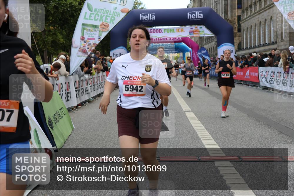 06.09.2026 - CURREX Alsterlauf Strokosch-Dieckow http://msf.ph/oto/10135099 06.09.2026 10:09:11 Ziel 2519, 2679, 2681, 3241, 3637, 4021, 5007, 5084, 5113, 5132, 5171, 5758, 5794, 5798, 5913, 5942, 6263, 6296, 6340, 6460, 6487 meine-sportfotos.de