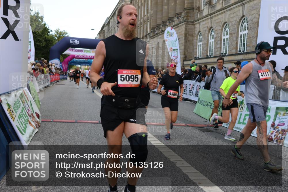 06.09.2026 - CURREX Alsterlauf Strokosch-Dieckow http://msf.ph/oto/10135126 06.09.2026 09:56:12 Ziel 2171, 2548, 2805, 3225, 3486, 3571, 3830, 4111, 4365, 4809, 5085, 5095, 5206, 5682, 6170, 8105, 8170 meine-sportfotos.de