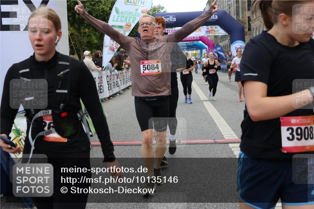 06.09.2026 - CURREX Alsterlauf Strokosch-Dieckow http://msf.ph/oto/10135146 06.09.2026 10:09:18 Ziel 2466, 2919, 3241, 3332, 3573, 4222, 5084, 5113, 5126, 5171, 5758, 5794, 5913, 6263, 8076, 8294 meine-sportfotos.de