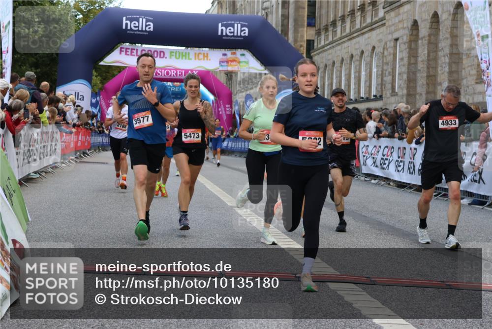06.09.2026 - CURREX Alsterlauf Strokosch-Dieckow http://msf.ph/oto/10135180 06.09.2026 09:56:27 Ziel 2188, 2341, 2620, 3577, 4057, 4933, 5332, 5473, 5586, 5807, 5841, 8131, 8134 meine-sportfotos.de