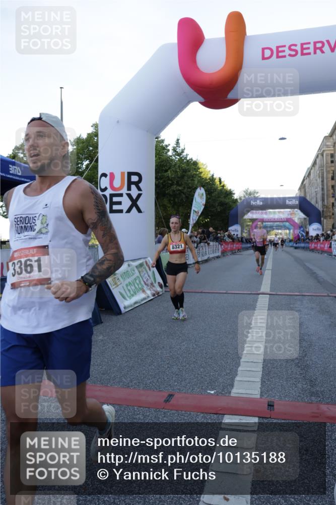 06.09.2026 - CURREX Alsterlauf Yannick Fuchs http://msf.ph/oto/10135188 06.09.2026 09:43:03 Ziel 2715, 3361, 5325, 5950, 6140, 6221, 6421, 8321 meine-sportfotos.de