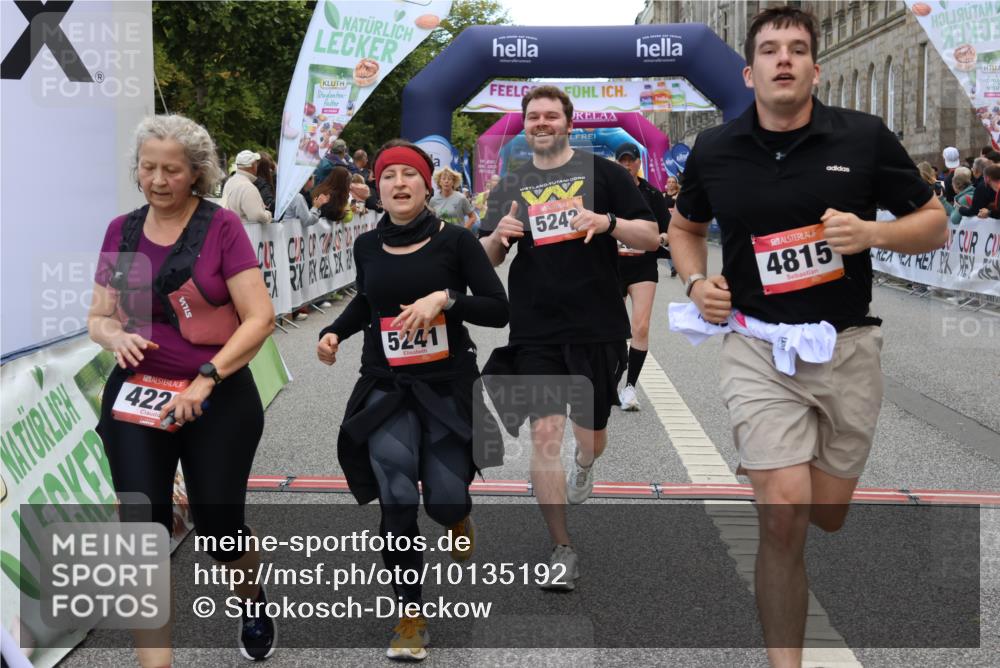06.09.2026 - CURREX Alsterlauf Strokosch-Dieckow http://msf.ph/oto/10135192 06.09.2026 10:09:25 Ziel 2082, 2201, 2466, 2919, 3332, 3573, 4222, 4280, 4815, 5126, 5241, 6070, 8271, 8294 meine-sportfotos.de