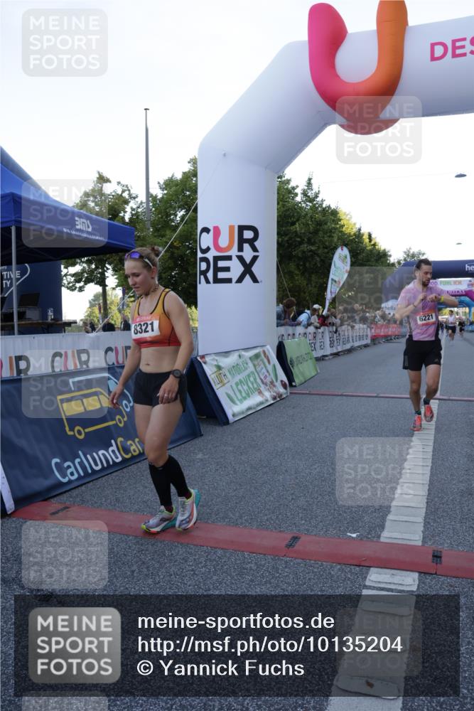 06.09.2026 - CURREX Alsterlauf Yannick Fuchs http://msf.ph/oto/10135204 06.09.2026 09:43:05 Ziel 2715, 3361, 3753, 5325, 5950, 6221, 6421, 8321 meine-sportfotos.de