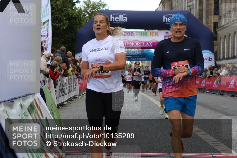 06.09.2026 - CURREX Alsterlauf Strokosch-Dieckow http://msf.ph/oto/10135209 06.09.2026 09:56:30 Ziel 2188, 2341, 2620, 3116, 3577, 4057, 4059, 4933, 5332, 5473, 5586, 5807, 6269, 8131, 8134 meine-sportfotos.de