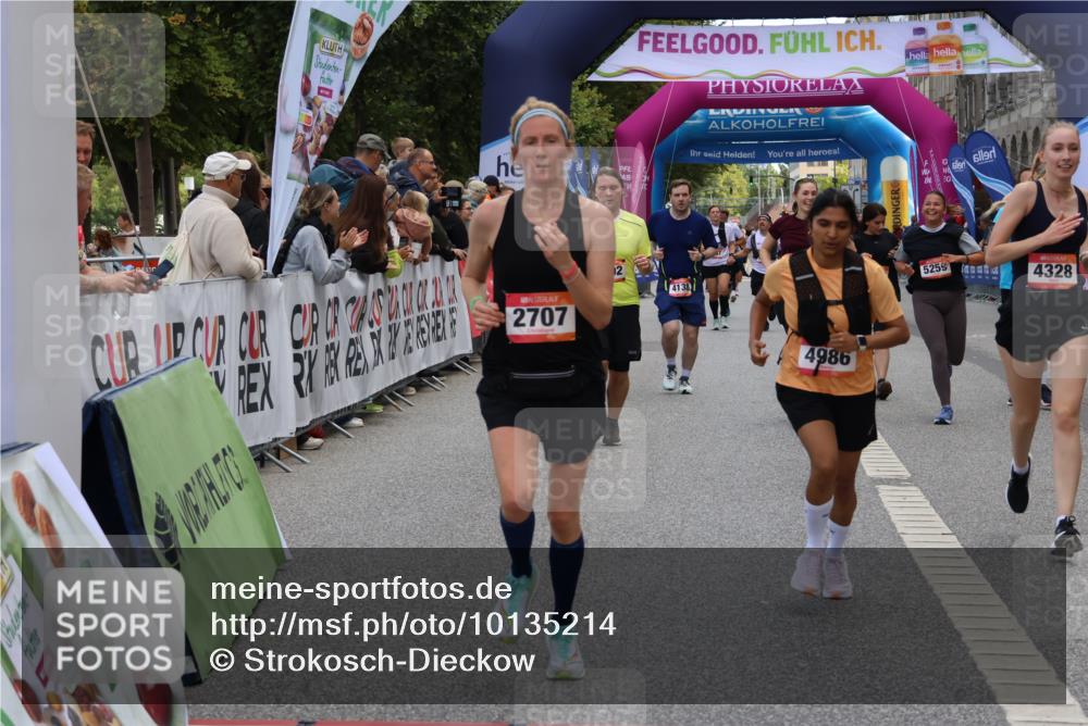 06.09.2026 - CURREX Alsterlauf Strokosch-Dieckow http://msf.ph/oto/10135214 06.09.2026 10:09:31 Ziel 2082, 2201, 2707, 2742, 4138, 4280, 4328, 4536, 4815, 4986, 5241, 5259, 5260, 6070, 6278, 6492, 8271 meine-sportfotos.de