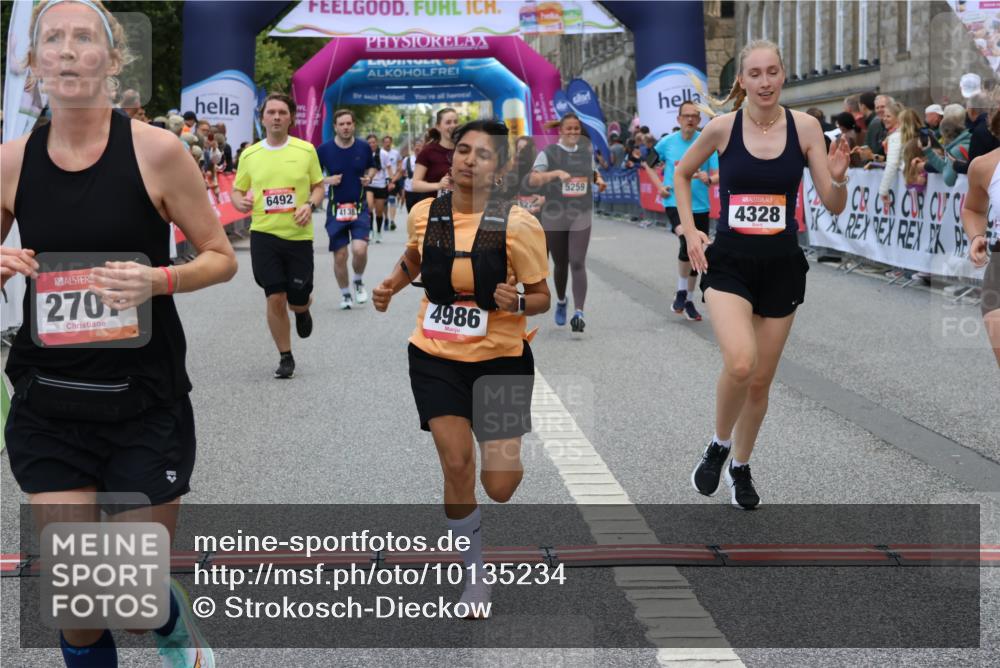 06.09.2026 - CURREX Alsterlauf Strokosch-Dieckow http://msf.ph/oto/10135234 06.09.2026 10:09:32 Ziel 2082, 2707, 2742, 4138, 4280, 4328, 4536, 4986, 5259, 5260, 6278, 6492, 8271 meine-sportfotos.de