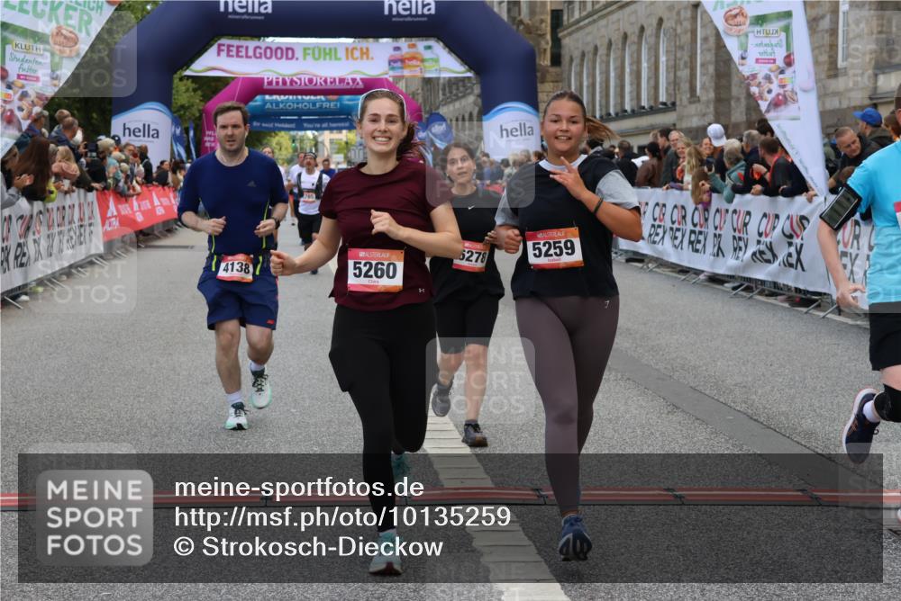 06.09.2026 - CURREX Alsterlauf Strokosch-Dieckow http://msf.ph/oto/10135259 06.09.2026 10:09:36 Ziel 2707, 2742, 3785, 3787, 4138, 4280, 4328, 4536, 4986, 5259, 5260, 6278, 6492 meine-sportfotos.de