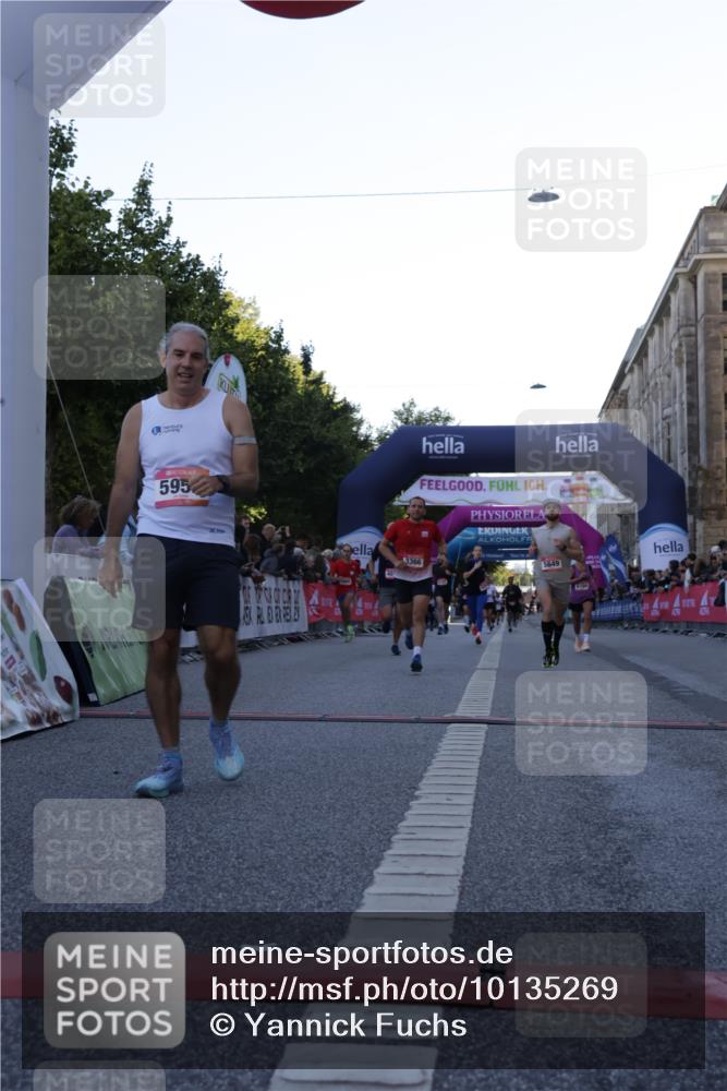 06.09.2026 - CURREX Alsterlauf Yannick Fuchs http://msf.ph/oto/10135269 06.09.2026 09:43:17 Ziel 2137, 2907, 3366, 3572, 3753, 4016, 4988, 5649, 5776, 5904, 5952, 5955, 5963, 6002, 6104, 6267, 6326, 8233, 8330 meine-sportfotos.de