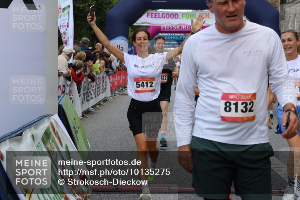 06.09.2026 - CURREX Alsterlauf Strokosch-Dieckow http://msf.ph/oto/10135275 06.09.2026 09:56:45 Ziel 2338, 2647, 2648, 2927, 3123, 3365, 3606, 3638, 4088, 4278, 4422, 5011, 5026, 5312, 5313, 5411, 5412, 5413, 5414, 5543, 5848, 5973, 6048, 6159, 6164, 8080, 8132 meine-sportfotos.de
