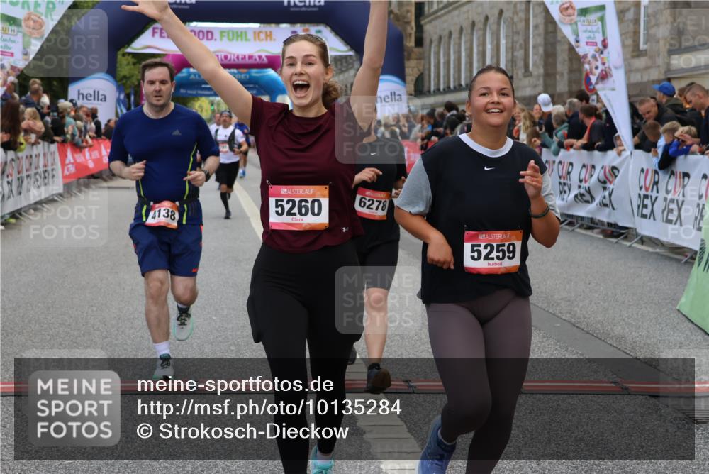 06.09.2026 - CURREX Alsterlauf Strokosch-Dieckow http://msf.ph/oto/10135284 06.09.2026 10:09:36 Ziel 2707, 2742, 3785, 3787, 4138, 4280, 4328, 4536, 4986, 5259, 5260, 6278, 6492 meine-sportfotos.de