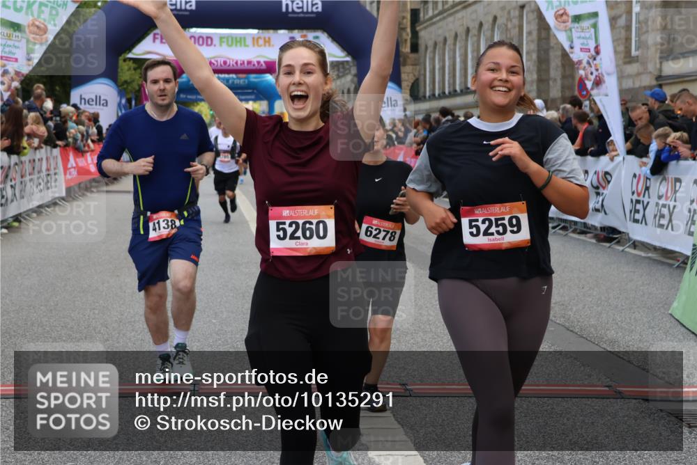 06.09.2026 - CURREX Alsterlauf Strokosch-Dieckow http://msf.ph/oto/10135291 06.09.2026 10:09:36 Ziel 2707, 2742, 3785, 3787, 4138, 4280, 4328, 4536, 4986, 5259, 5260, 6278, 6492 meine-sportfotos.de