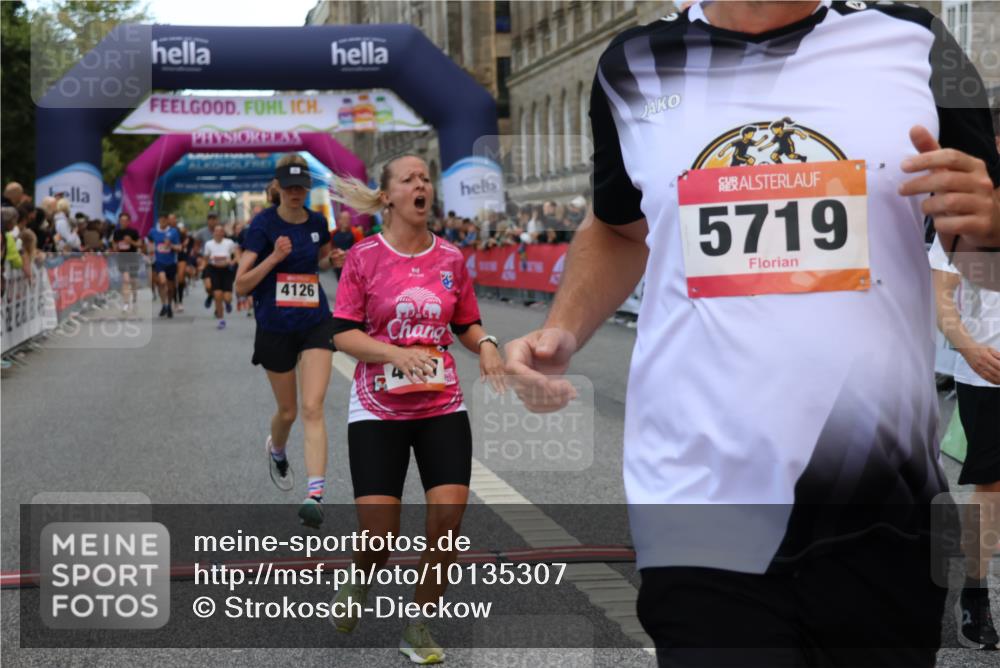 06.09.2026 - CURREX Alsterlauf Strokosch-Dieckow http://msf.ph/oto/10135307 06.09.2026 09:56:55 Ziel 2236, 2931, 3587, 3609, 3638, 3689, 4126, 4717, 5312, 5313, 5543, 5575, 5719, 5939, 5973, 8200 meine-sportfotos.de