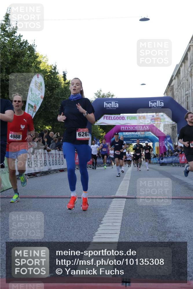 06.09.2026 - CURREX Alsterlauf Yannick Fuchs http://msf.ph/oto/10135308 06.09.2026 09:43:21 Ziel 2137, 2907, 3366, 3489, 4016, 4988, 5649, 5776, 5904, 5919, 5952, 6104, 6192, 6267, 6326, 8164, 8233, 8330 meine-sportfotos.de