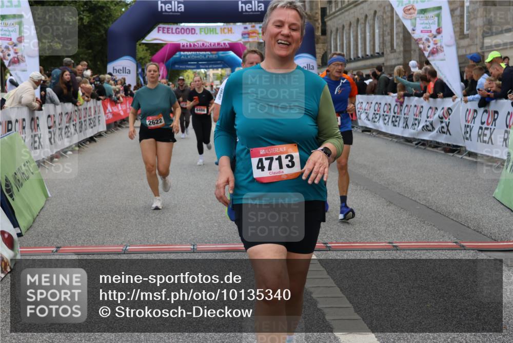 06.09.2026 - CURREX Alsterlauf Strokosch-Dieckow http://msf.ph/oto/10135340 06.09.2026 10:09:45 Ziel 2064, 2078, 2622, 3785, 3787, 4713, 4784, 5199, 5357, 5835, 5836, 5851, 6466 meine-sportfotos.de